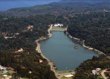 Foto da Margem esquerda do Lago S�o Bernardo